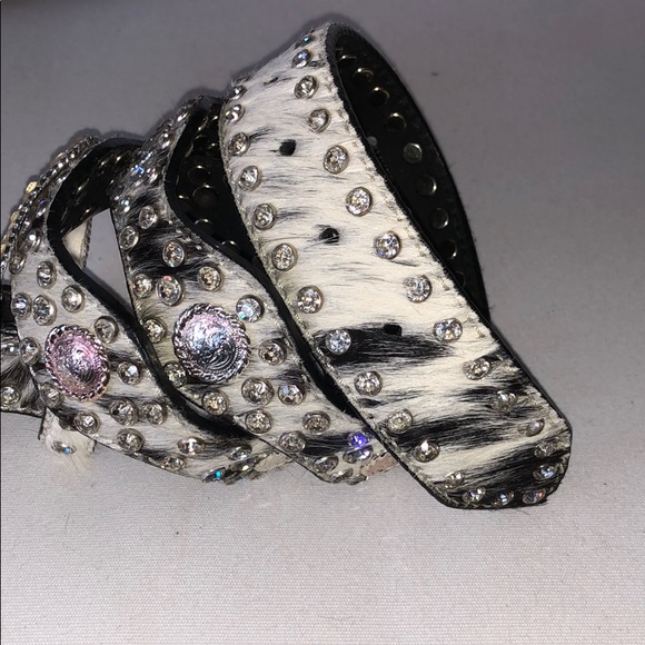 ⭐️ HAIR ON SCALLOPED WESTERN BELT WITH SWAROVSKI - Picture 9 of 16